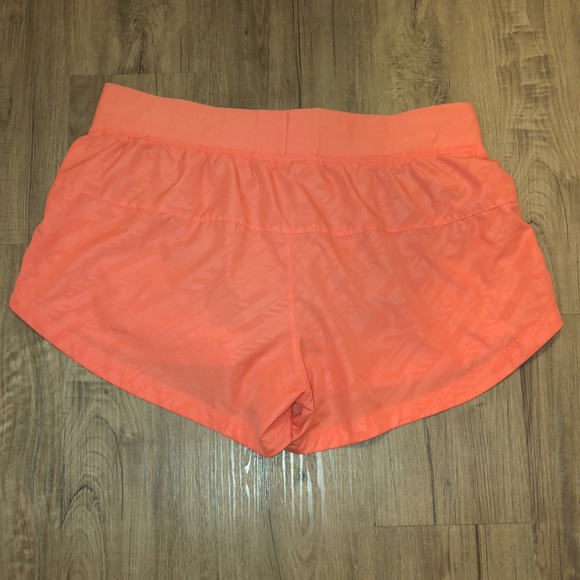 Nike dri-fit orange running shorts women - Picture 4 of 8